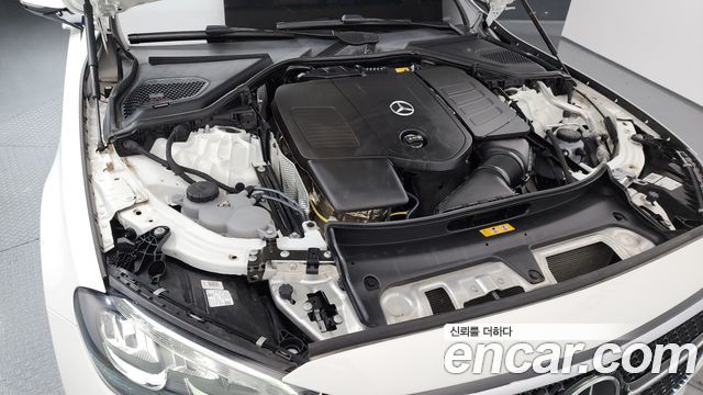 MERCEDES E-Classe W214 E200 Avantgarde 2024 - photo 6 - Import Corée du Sud | International Cars