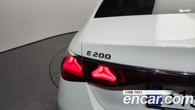 MERCEDES E-Classe W214 E200 Avantgarde 2024 - photo 9 - Import Corée du Sud | International Cars