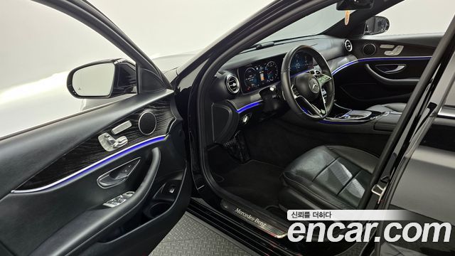MERCEDES E-Classe W213 E250 Avantgarde 2023 - photo 13 - Import Corée du Sud | International Cars