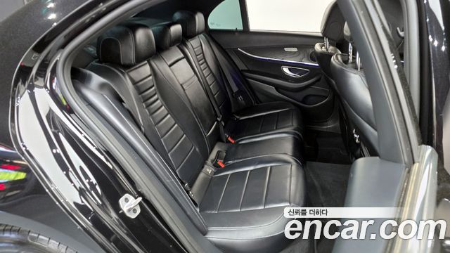 MERCEDES E-Classe W213 E250 Avantgarde 2023 - photo 17 - Import Corée du Sud | International Cars