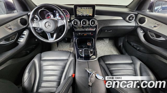 MERCEDES GLC-Classe X253 GLC220 d 4MATIC Premium Coupé 2018 - photo 10 - Import Corée du Sud | International Cars
