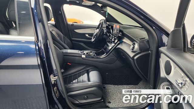 MERCEDES GLC-Classe X253 GLC220 d 4MATIC Premium Coupé 2018 - photo 16 - Import Corée du Sud | International Cars