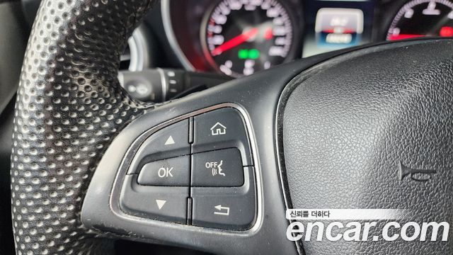 MERCEDES GLC-Classe X253 GLC220 d 4MATIC Premium Coupé 2018 - photo 23 - Import Corée du Sud | International Cars