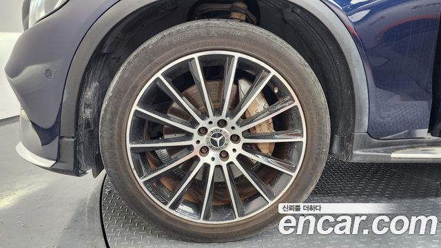 MERCEDES GLC-Classe X253 GLC220 d 4MATIC Premium Coupé 2018 - photo 5 - Import Corée du Sud | International Cars