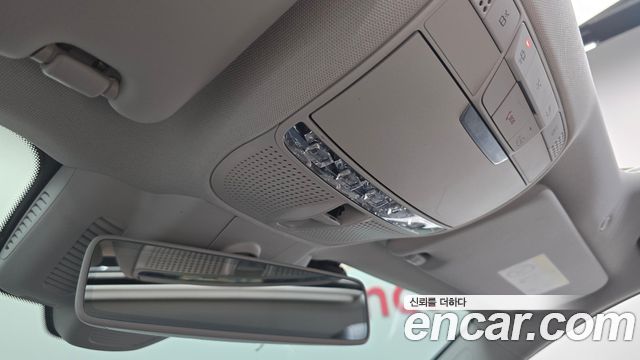 MERCEDES E-Classe W213 E300 4MATIC Exclusive 2020 - photo 28 - Import Corée du Sud | International Cars