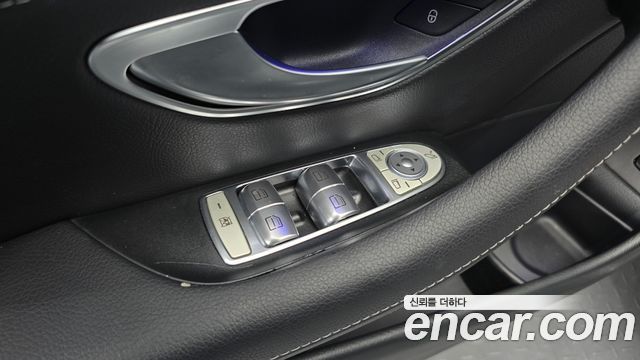 MERCEDES E-Classe W213 E300 4MATIC Exclusive 2020 - photo 34 - Import Corée du Sud | International Cars