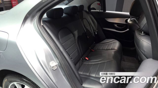 MERCEDES C-Classe W205 C220 블루텍 Avantgarde 2015 - photo 11 - Import Corée du Sud | International Cars