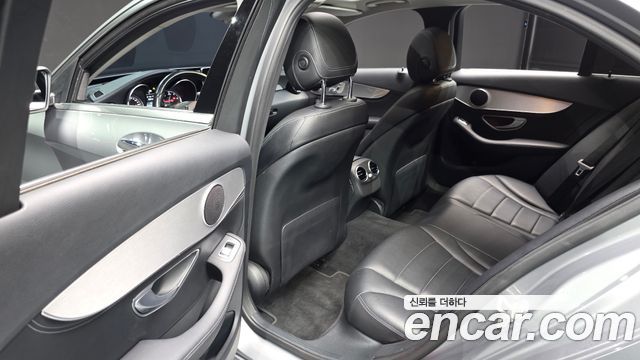 MERCEDES C-Classe W205 C220 블루텍 Avantgarde 2015 - photo 12 - Import Corée du Sud | International Cars