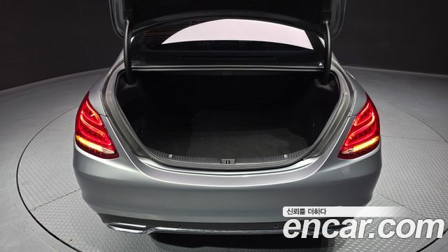 MERCEDES C-Classe W205 C220 블루텍 Avantgarde 2015 - photo 20 - Import Corée du Sud | International Cars