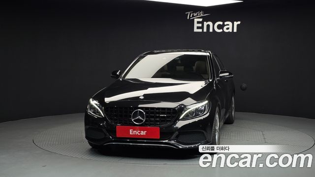 MERCEDES C-Classe W205 C220 d Avantgarde 2017 - photo 3 - Import Corée du Sud | International Cars