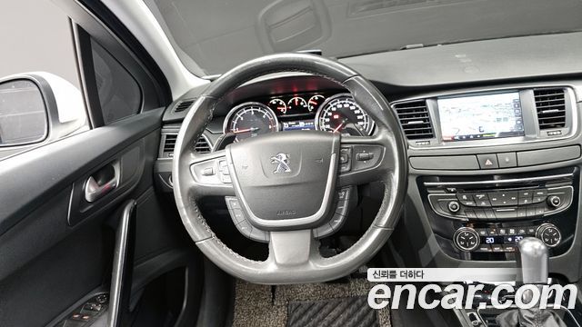 PEUGEOT 508 2.0 알뤼르 2014 - photo 13 - Import Corée du Sud | International Cars