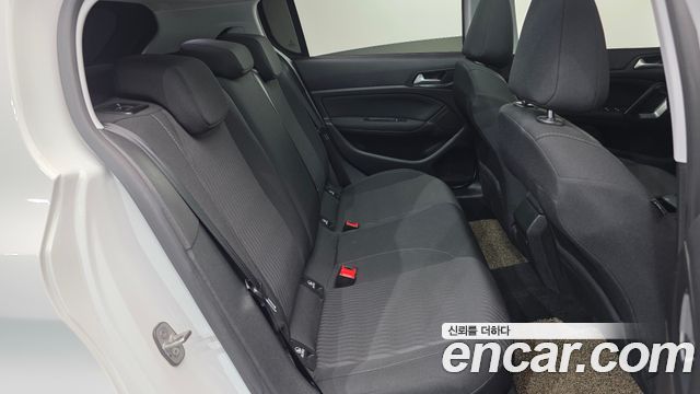 PEUGEOT 308 2세대 1.6 BlueHDi 알뤼르 2015 - photo 12 - Import Corée du Sud | International Cars