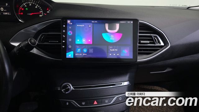 PEUGEOT 308 2세대 1.6 BlueHDi 알뤼르 2015 - photo 14 - Import Corée du Sud | International Cars
