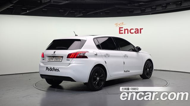 PEUGEOT 308 2세대 1.6 BlueHDi 알뤼르 2015 - photo 2 - Import Corée du Sud | International Cars