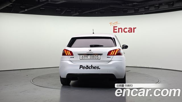 PEUGEOT 308 2세대 1.6 BlueHDi 알뤼르 2015 - photo 4 - Import Corée du Sud | International Cars