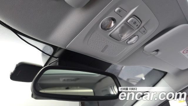 PEUGEOT 2008 1.5 BlueHDi 알뤼르 2019 - photo 23 - Import Corée du Sud | International Cars