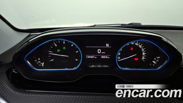 PEUGEOT 2008 1.6 BlueHDi 알뤼르 GC 2018 - photo 10 - Import Corée du Sud | International Cars