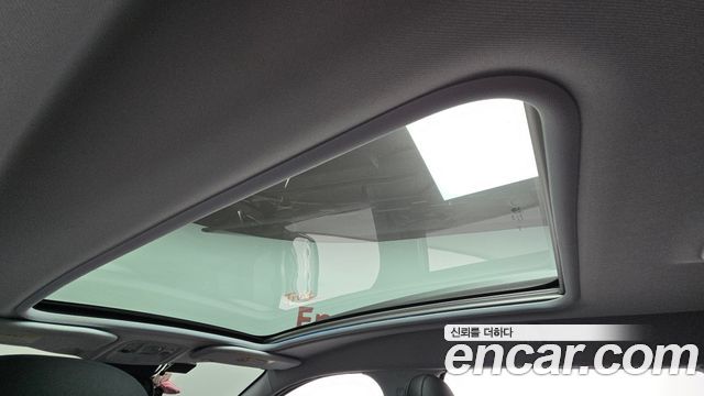 PEUGEOT 2008 1.6 BlueHDi 알뤼르 GC 2018 - photo 24 - Import Corée du Sud | International Cars