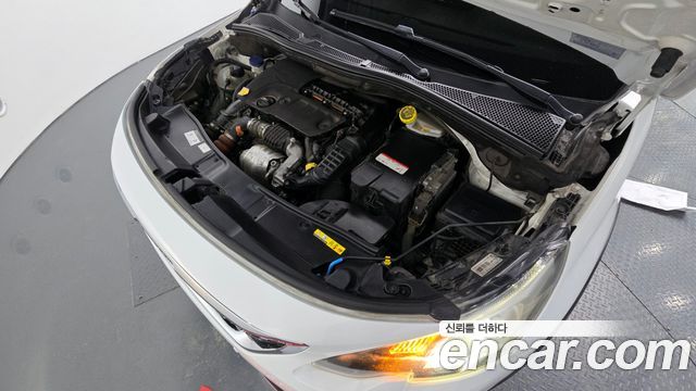 PEUGEOT 2008 1.6 BlueHDi 알뤼르 GC 2018 - photo 5 - Import Corée du Sud | International Cars