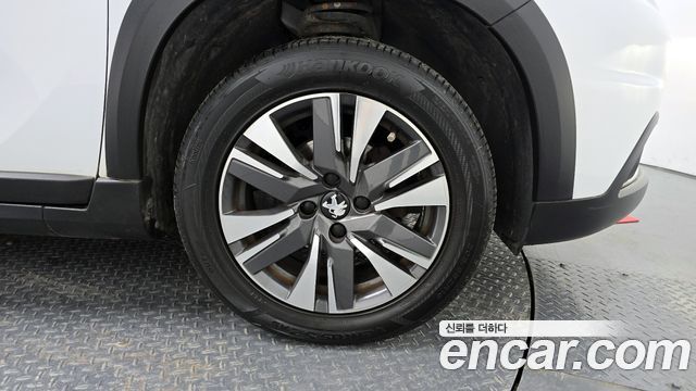 PEUGEOT 2008 1.6 BlueHDi 알뤼르 GC 2018 - photo 6 - Import Corée du Sud | International Cars
