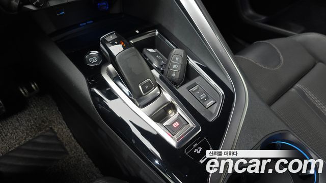 PEUGEOT 5008 2세대 1.2 Pure Tech GT 2022 - photo 12 - Import Corée du Sud | International Cars