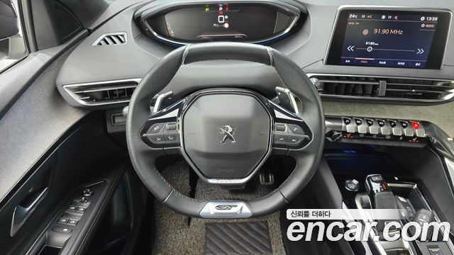 PEUGEOT 5008 2세대 1.2 Pure Tech GT 2022 - photo 18 - Import Corée du Sud | International Cars