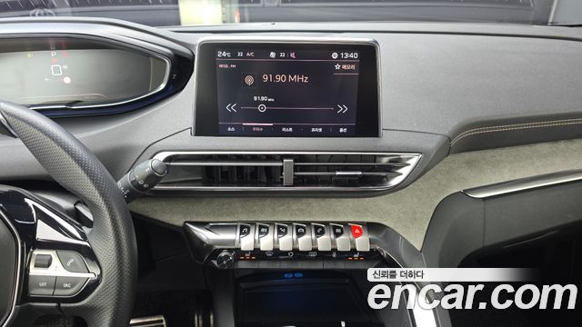 PEUGEOT 5008 2세대 1.2 Pure Tech GT 2022 - photo 25 - Import Corée du Sud | International Cars