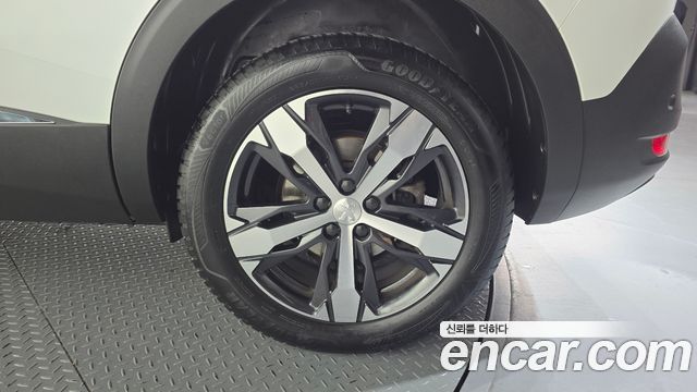 PEUGEOT 5008 2세대 1.2 Pure Tech GT 2022 - photo 7 - Import Corée du Sud | International Cars