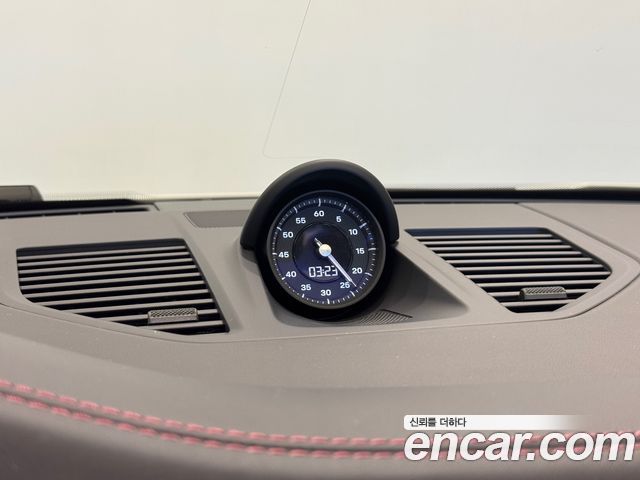 PORSCHE 911 (992) Carrera 4S Cabriolet 2020 - photo 12 - Import Corée du Sud | International Cars