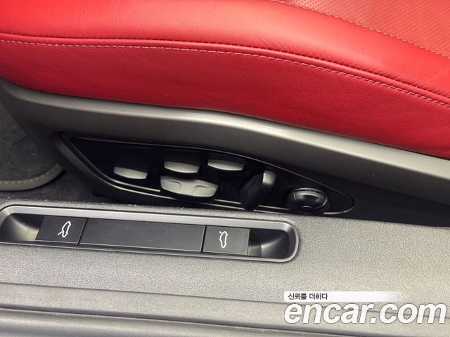 PORSCHE 911 (992) Carrera 4S Cabriolet 2020 - photo 17 - Import Corée du Sud | International Cars
