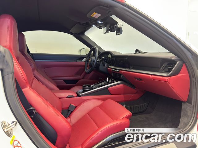 PORSCHE 911 (992) Carrera 4S Cabriolet 2020 - photo 8 - Import Corée du Sud | International Cars