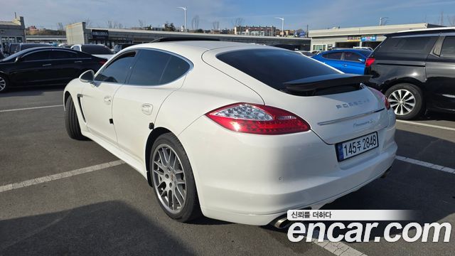 PORSCHE Panamera 4.8 S 2011 - photo 11 - Import Corée du Sud | International Cars