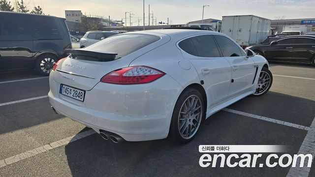 PORSCHE Panamera 4.8 S 2011 - photo 2 - Import Corée du Sud | International Cars