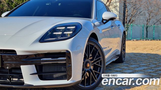 PORSCHE Panamera (976) 4.0 GTS 2025 - photo 6 - Import Corée du Sud | International Cars