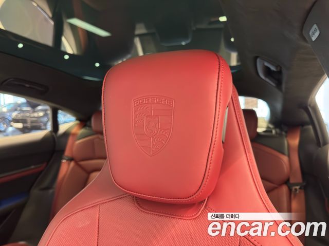 PORSCHE Taycan Turbo 2024 - photo 18 - Import Corée du Sud | International Cars