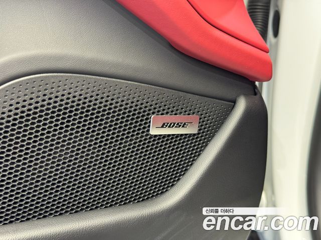 PORSCHE Taycan Turbo 2024 - photo 20 - Import Corée du Sud | International Cars