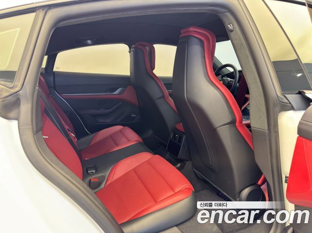 PORSCHE Taycan Turbo 2024 - photo 8 - Import Corée du Sud | International Cars