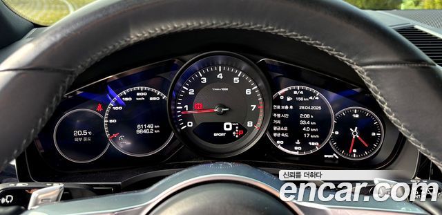 PORSCHE Cayenne (PO536) 3.0 2019 - photo 14 - Import Corée du Sud | International Cars
