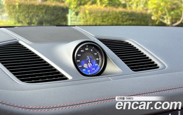 PORSCHE Cayenne (PO536) 3.0 2019 - photo 16 - Import Corée du Sud | International Cars
