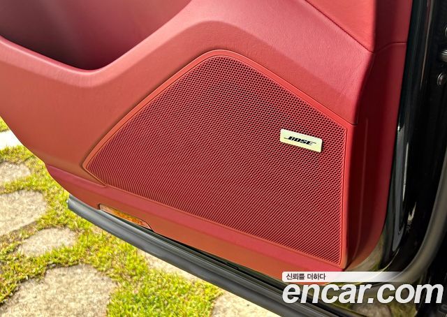 PORSCHE Cayenne (PO536) 3.0 2019 - photo 19 - Import Corée du Sud | International Cars