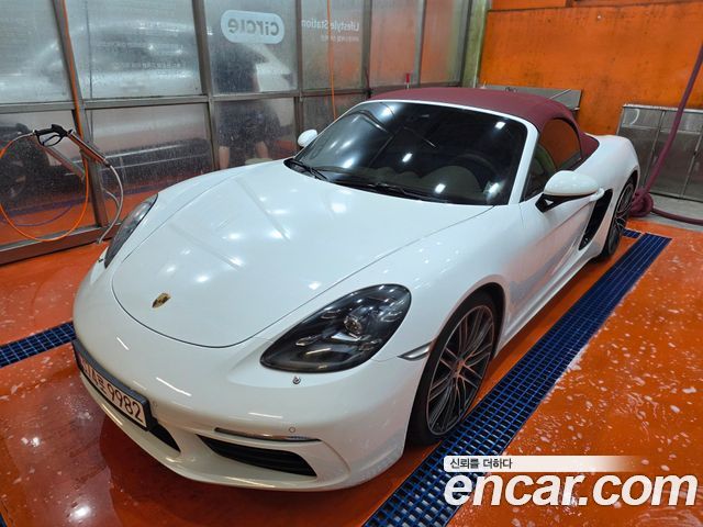 PORSCHE 718 Boxster 2.0 2017 - photo 14 - Import Corée du Sud | International Cars