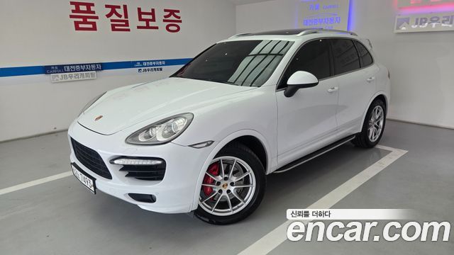 PORSCHE Cayenne 3.0 디젤 플래티넘 Edition 2014 - photo 2 - Import Corée du Sud | International Cars