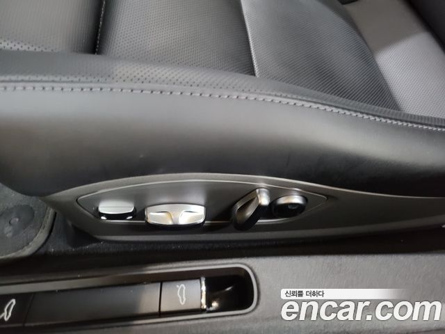 PORSCHE 718 Boxster 4.0 GTS 2022 - photo 17 - Import Corée du Sud | International Cars
