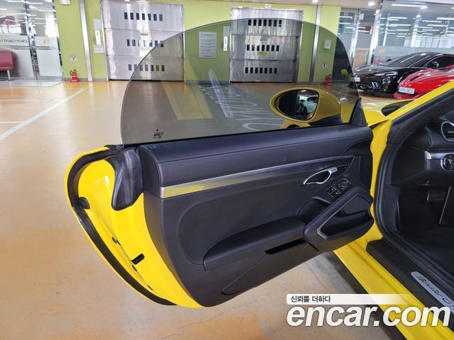 PORSCHE 718 Boxster 4.0 GTS 2022 - photo 9 - Import Corée du Sud | International Cars