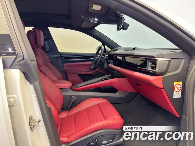 PORSCHE Macan EV 4S 2025 - photo 12 - Import Corée du Sud | International Cars