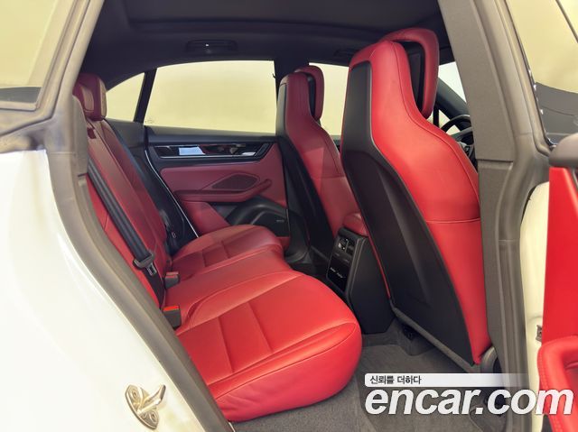 PORSCHE Macan EV 4S 2025 - photo 13 - Import Corée du Sud | International Cars