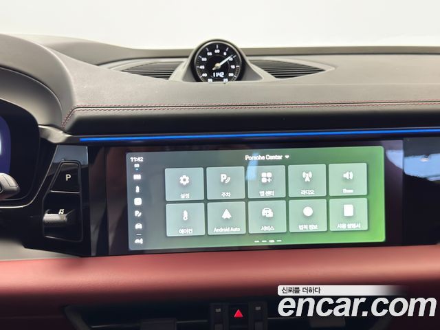 PORSCHE Macan EV 4S 2025 - photo 18 - Import Corée du Sud | International Cars
