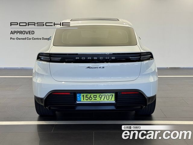 PORSCHE Macan EV 4S 2025 - photo 4 - Import Corée du Sud | International Cars