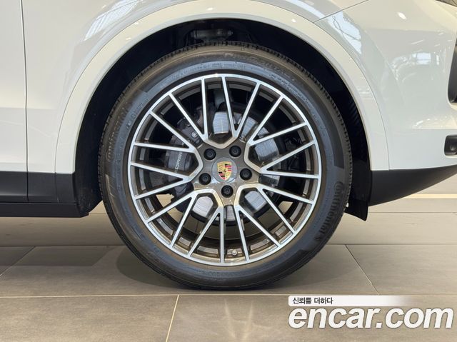 PORSCHE Cayenne (PO536) 3.0 2023 - photo 24 - Import Corée du Sud | International Cars