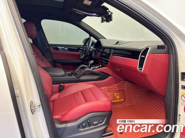 PORSCHE Cayenne (PO536) 3.0 2023 - photo 9 - Import Corée du Sud | International Cars
